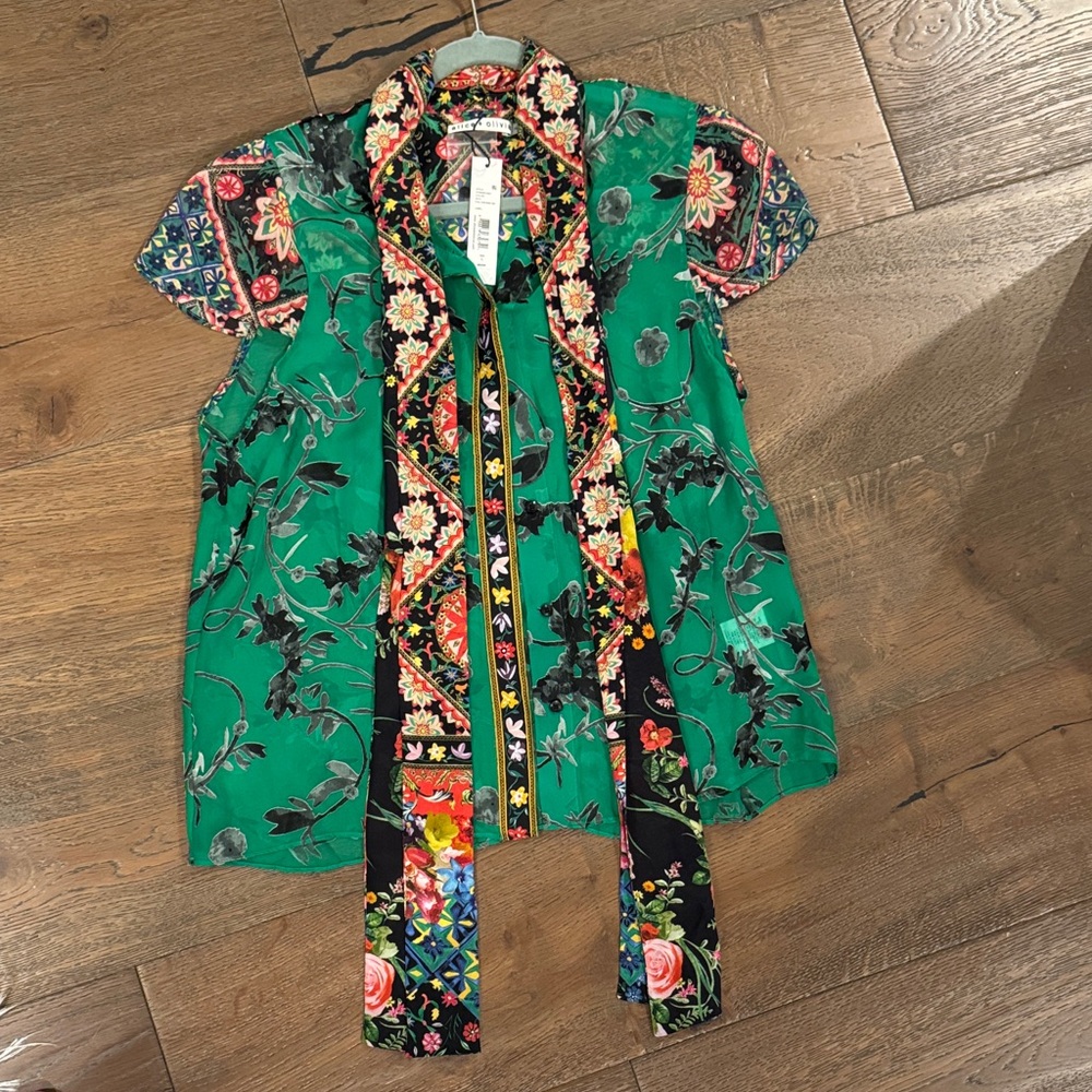 Alice + Olivia Green Floral Blouse with Multicolor Scarf